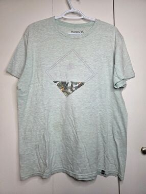 🌷Hurley Women's L Mint Green Tropical Graphic Silver Logo Tee